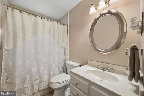 Bath - 758 208th St, Pasadena, MD 21122 photo 1 of 1