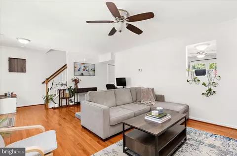 Living - 4944 Beech St, Shady Side, MD 20764 photo 2 of 3