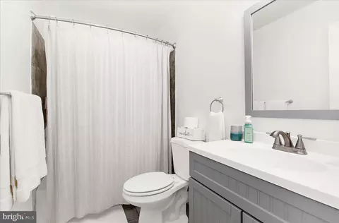 Bath - 4944 Beech St, Shady Side, MD 20764 photo 2 of 4