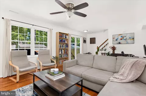 Living - 4944 Beech St, Shady Side, MD 20764 photo 3 of 3
