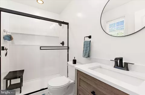 Bath - 4944 Beech St, Shady Side, MD 20764 photo 3 of 4