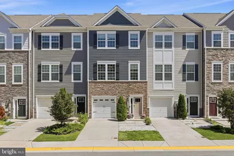 7753 Venice Ln, Severn, MD 21144