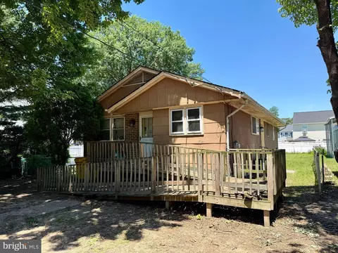 320 Thelma Ave, Glen Burnie, MD 21061
