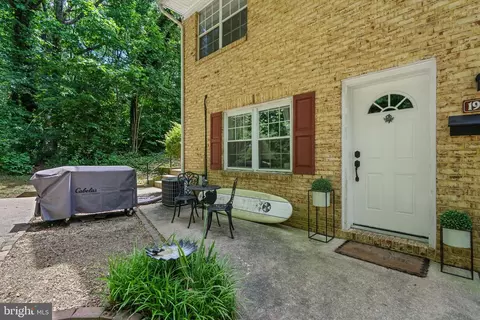 19 C Heritage Ct, Annapolis, MD 21401