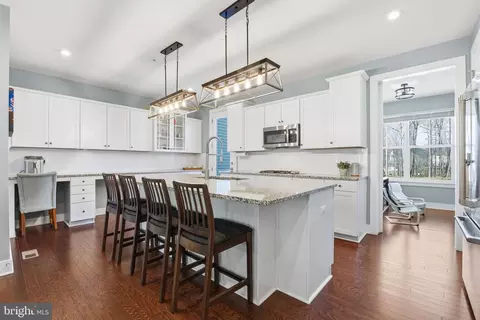 2658 Sequoia Ln, Gambrills, MD 21054