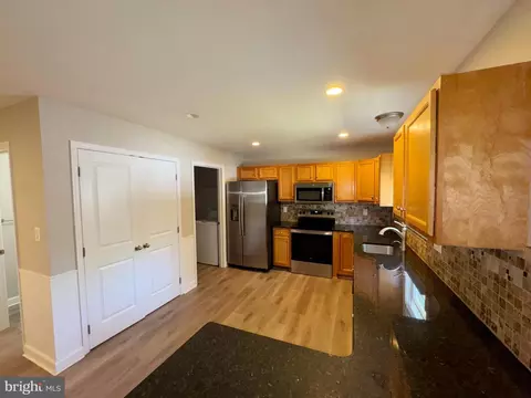 Kitchen - 650 210th St, Pasadena, MD 21122 photo 1 of 3
