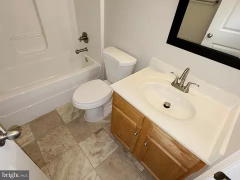 Bath - 650 210th St, Pasadena, MD 21122 photo 8 of 9