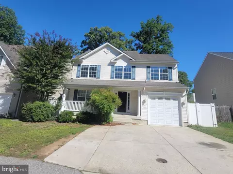 650 210th St, Pasadena, MD 21122