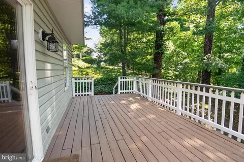 Exterior - 607 Overhill Dr, Edgewater, MD 21037 photo 3 of 6