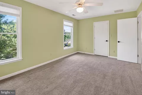 Bedroom - 607 Overhill Dr, Edgewater, MD 21037 photo 3 of 4