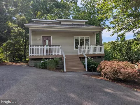 607 Overhill Dr, Edgewater, MD 21037