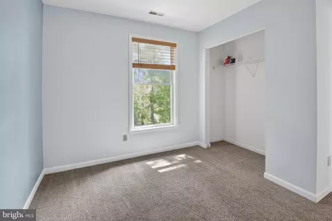 Bedroom - 607 Overhill Dr, Edgewater, MD 21037 photo 4 of 4