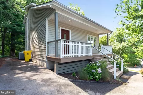 607 Overhill Dr, Edgewater, MD 21037