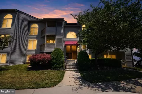 2016 Quay Village Ct #T2, Annapolis, MD 21403