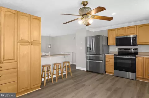 Kitchen - 7854 Tick Neck Rd, Pasadena, MD 21122 photo 3 of 3