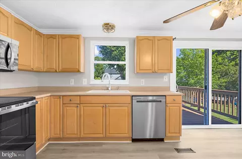 Kitchen - 7854 Tick Neck Rd, Pasadena, MD 21122 photo 1 of 3