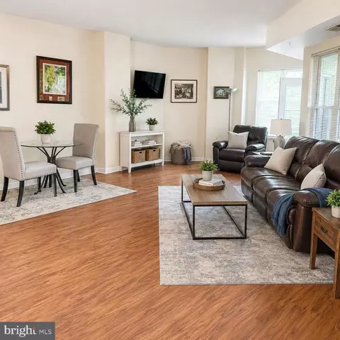 7101 Bay Front Dr #202, Annapolis, MD 21403