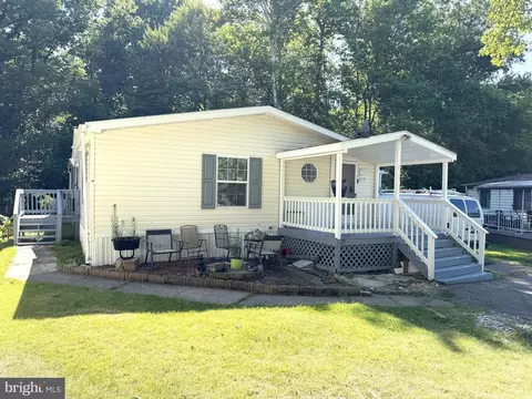 275 Janets Ct, Lothian, MD 20711