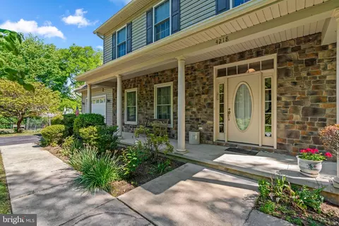 4218 Shoreham Beach Rd, Edgewater, MD 21037