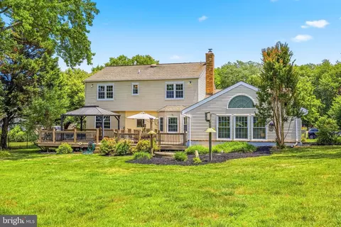 Exterior - 1528 Palm Ct, Pasadena, MD 21122 photo 10 of 10