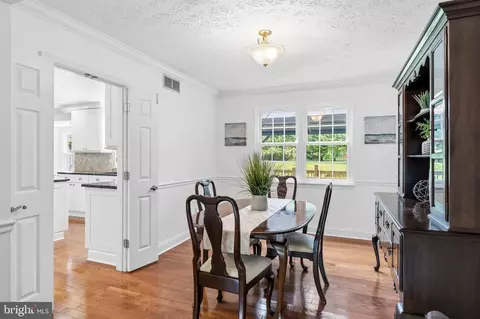 Dining - 1528 Palm Ct, Pasadena, MD 21122 photo 1 of 1