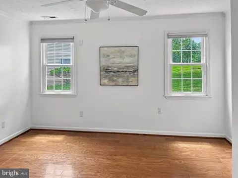 Bedroom - 1528 Palm Ct, Pasadena, MD 21122 photo 1 of 7
