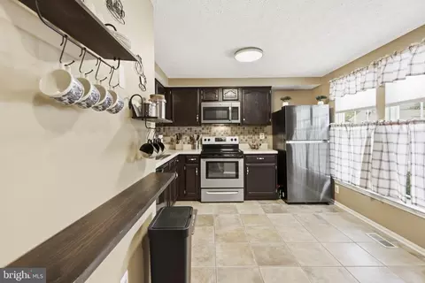 Kitchen - 359 Hickory Nut Ct, Pasadena, MD 21122 photo 1 of 3