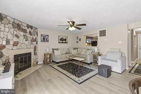 Living - 359 Hickory Nut Ct, Pasadena, MD 21122 photo 1 of 2