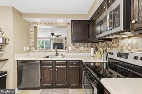 Kitchen - 359 Hickory Nut Ct, Pasadena, MD 21122 photo 3 of 3