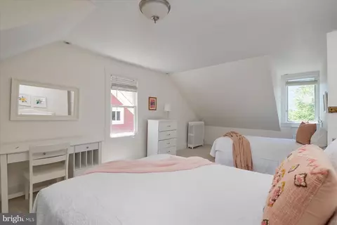 Bedroom - 89 Shipwright St, Annapolis, MD 21401 photo 8 of 8