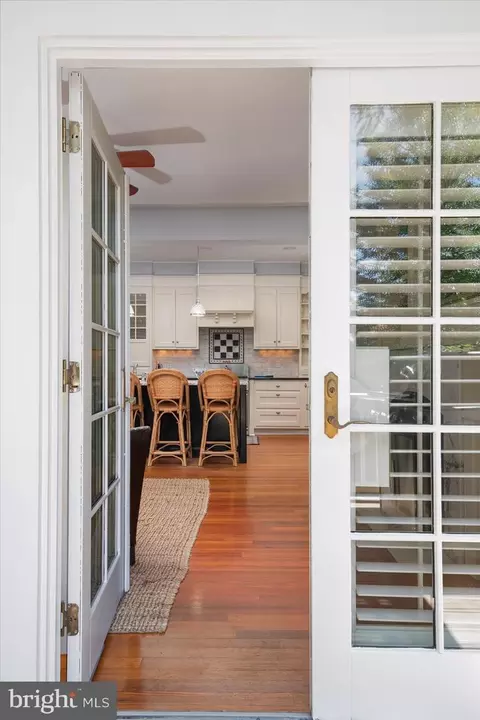 Entry Way - 89 Shipwright St, Annapolis, MD 21401 photo 3 of 6