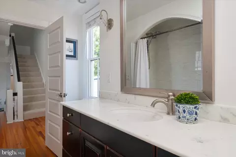 Bath - 89 Shipwright St, Annapolis, MD 21401 photo 4 of 5