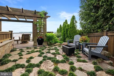 Exterior - 3728 Ramsgate Dr, Annapolis, MD 21403 photo 8 of 15