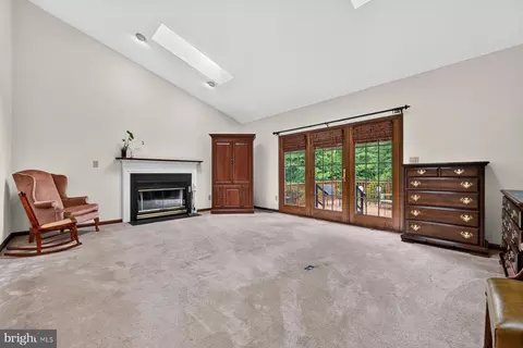 Living - 1482 Westcliff Dr, Pasadena, MD 21122 photo 1 of 4