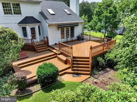 Exterior - 1482 Westcliff Dr, Pasadena, MD 21122 photo 11 of 17