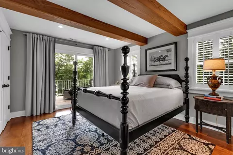 Bedroom - 3913 Rhode Harbor Rd, Edgewater, MD 21037 photo 1 of 7
