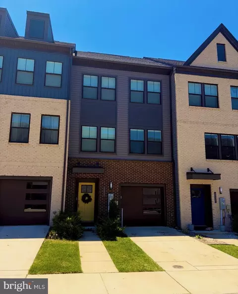 515 Levanna Ln, Glen Burnie, MD 21060