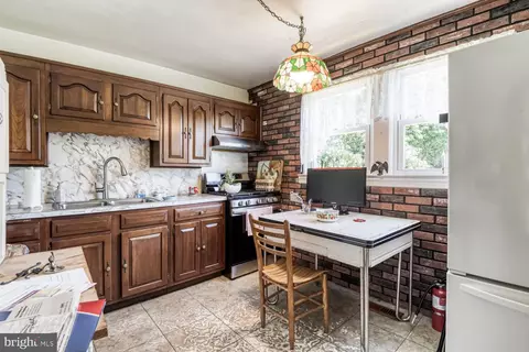 Kitchen - 217 Doris Ave, Baltimore, MD 21225 photo 1 of 1