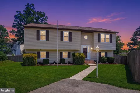 807 Oakwood Rd, Glen Burnie, MD 21061