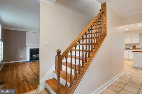 Entry Way - 2 Tolson St, Annapolis, MD 21401 photo 3 of 3