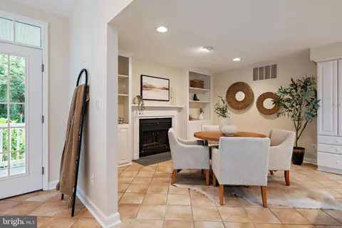 Dining - 2 Tolson St, Annapolis, MD 21401 photo 7 of 7
