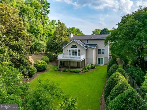 Exterior - 2 Tolson St, Annapolis, MD 21401 photo 4 of 19