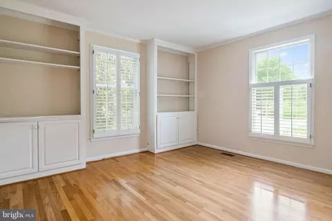 Living - 2 Tolson St, Annapolis, MD 21401 photo 8 of 8