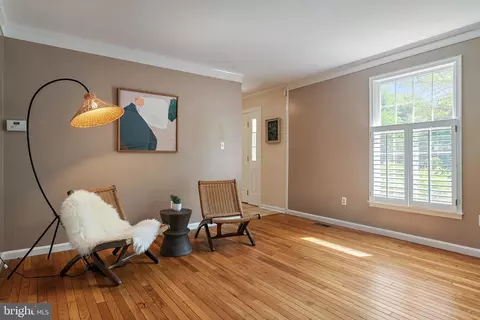 Living - 2 Tolson St, Annapolis, MD 21401 photo 3 of 8