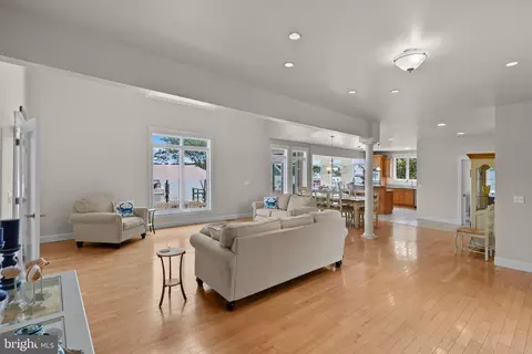 Living - 3733 Thomas Point Rd, Annapolis, MD 21403 photo 1 of 3