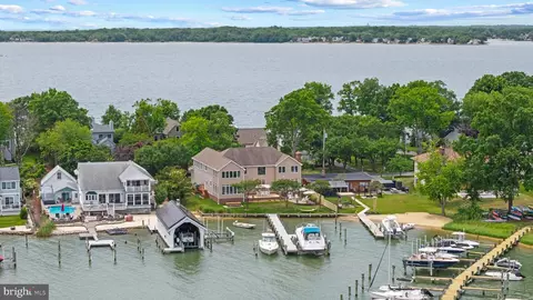 3733 Thomas Point Rd, Annapolis, MD 21403