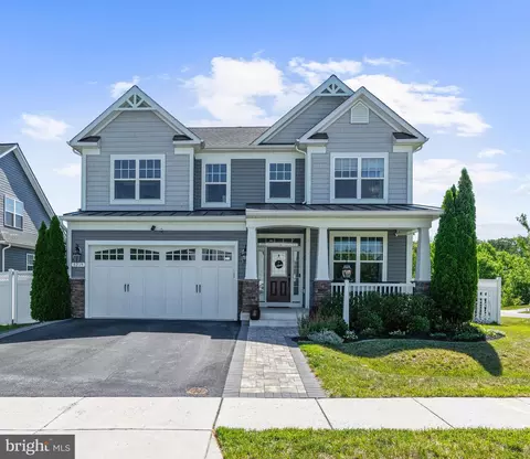 8219 Powers Dr, Millersville, MD 21108