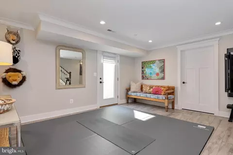 Entry Way - 114 Spa View Ave, Annapolis, MD 21401 photo 8 of 8