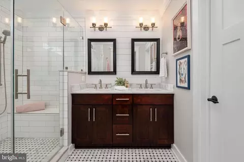 Bath - 114 Spa View Ave, Annapolis, MD 21401 photo 1 of 4