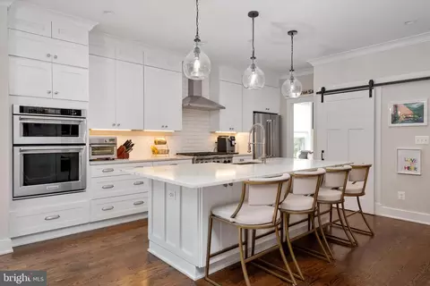Kitchen - 114 Spa View Ave, Annapolis, MD 21401 photo 2 of 5
